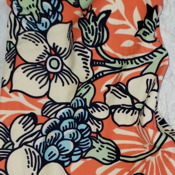 OS Lularoe leggings - Picture 2 of 3